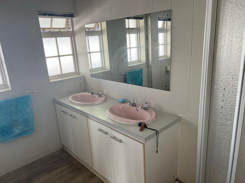 To Let commercial Property for Rent in Walmer Eastern Cape